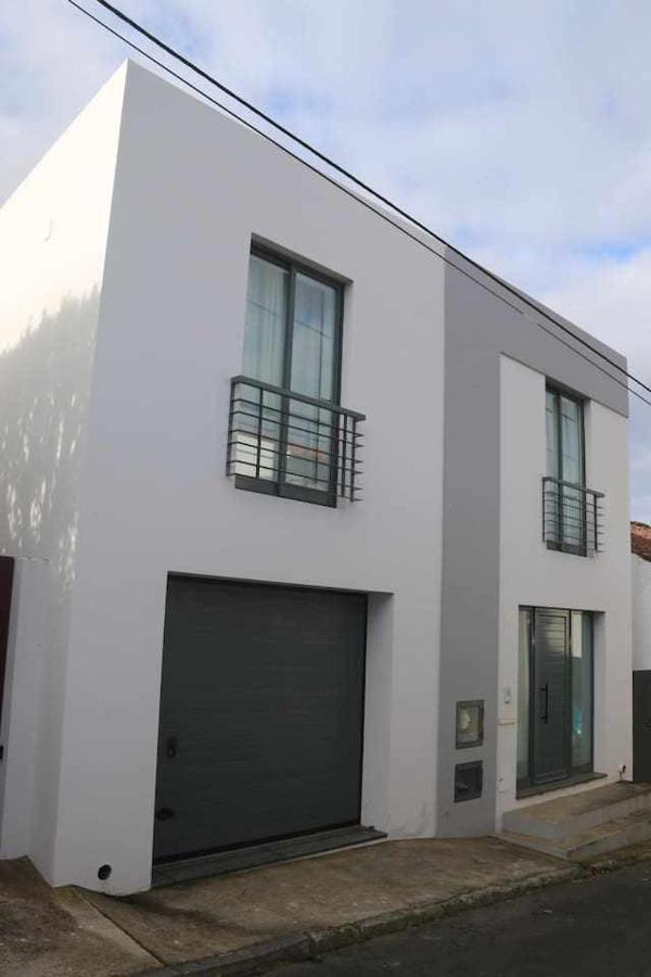 9c House Rral Nº 2674 * Ponta Delgada (Sao Miguel)